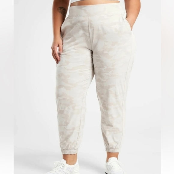 Athleta Brooklyn Camo Jogger Pant Sise plus 20 activewear - Picture 1 of 8